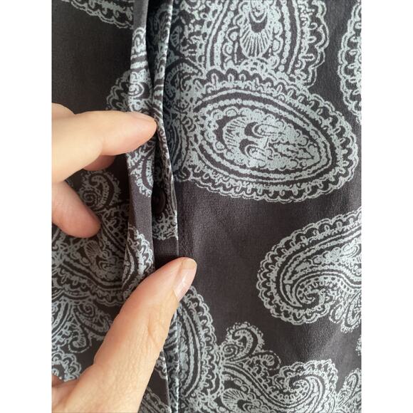 Pure Collection Womens 2 Gray Paisley Button Down Silk Top Corpcore Career - Picture 5 of 6